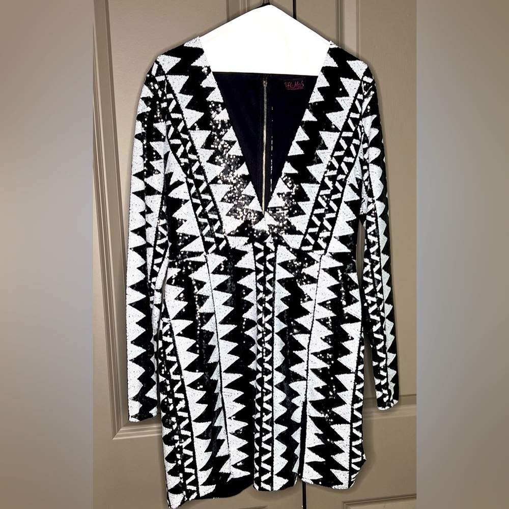 Long Sleeve Sequins Dress with double split.